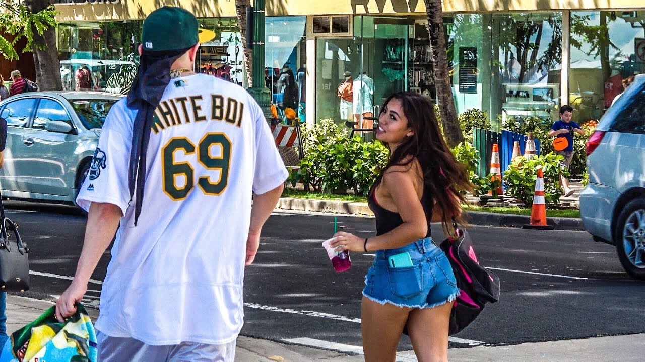 Wanksta Picking up Girls in Hawaii!