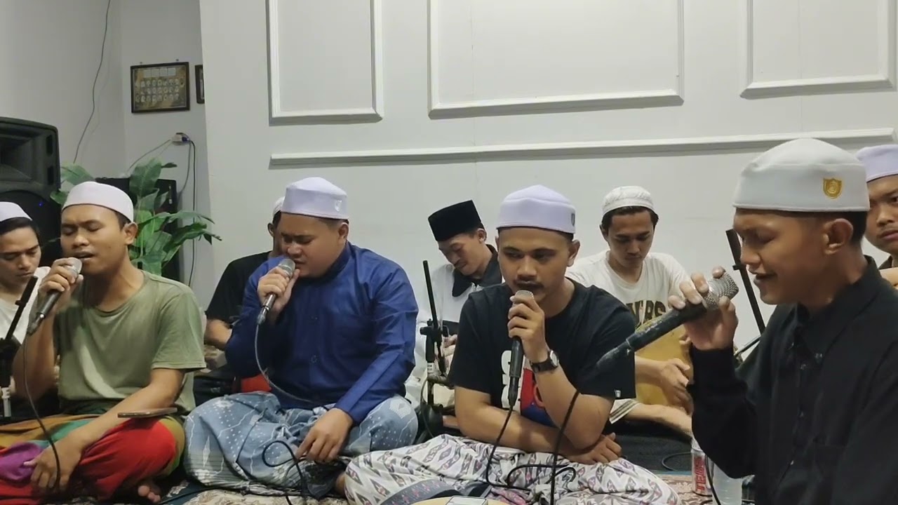 AL-JAWAZIR Sholawat Cover Fina Fahiina | Qoma Da'i Live