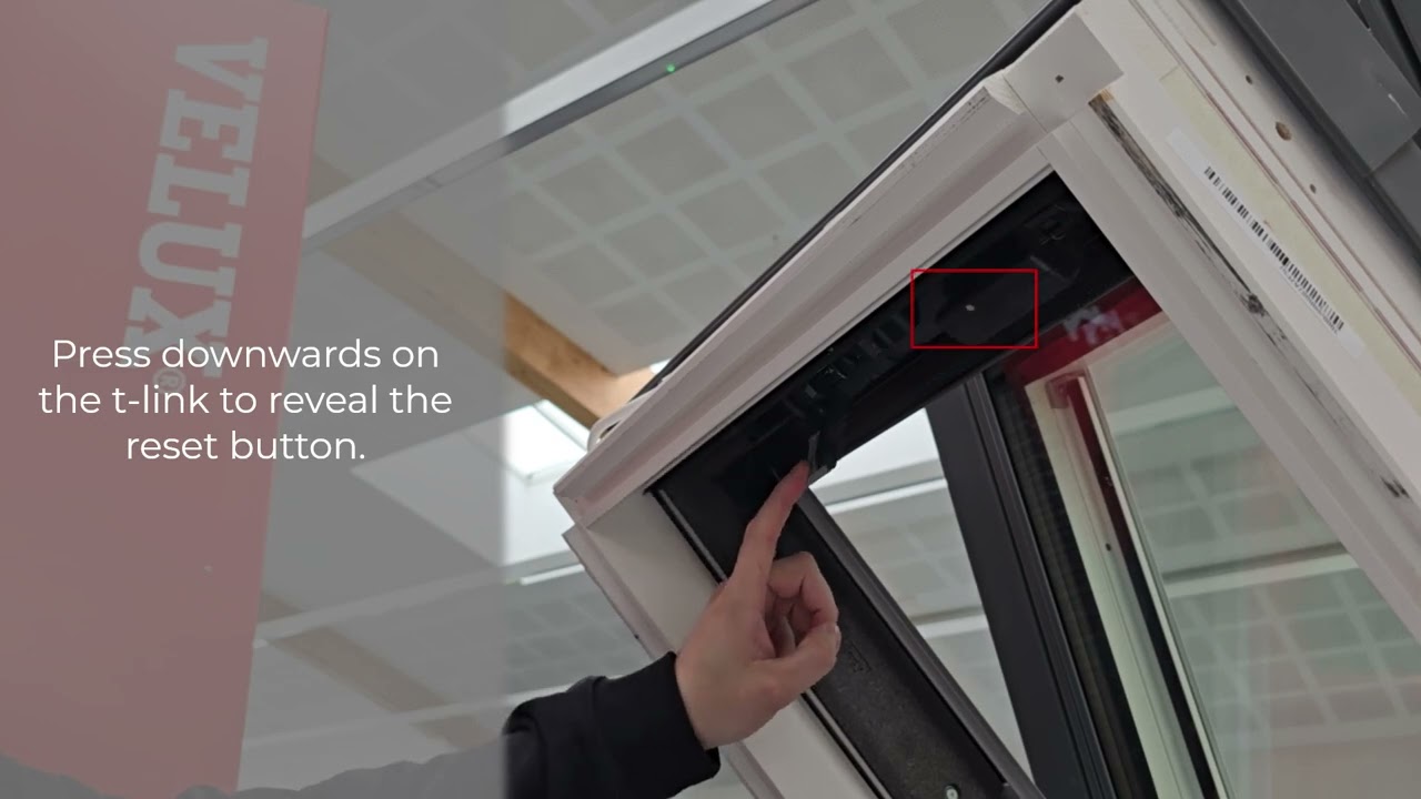 Reset electric or solar centre pivot window (motor reset only)