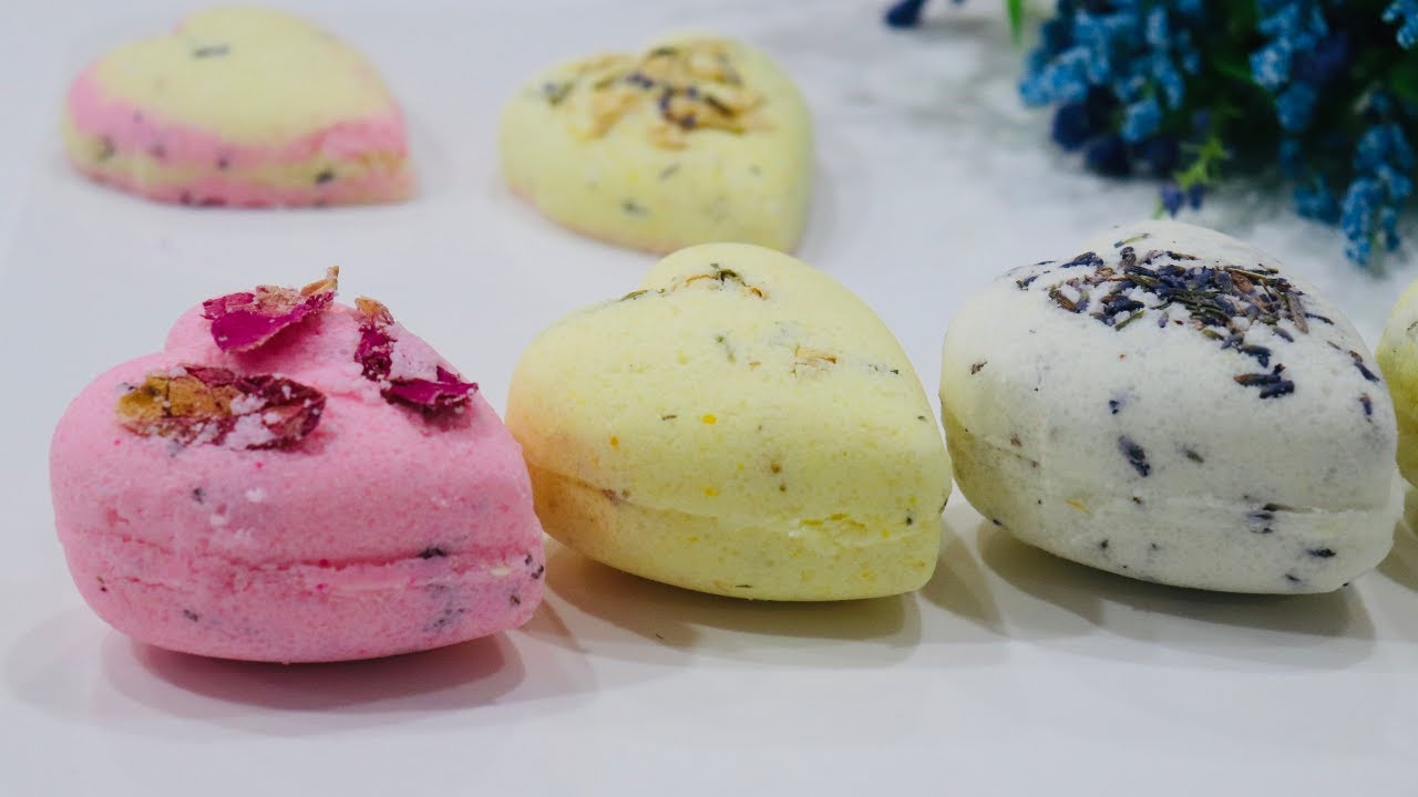 How to make traditional bath bombs at home / Diy  homemade bath bomb recipe