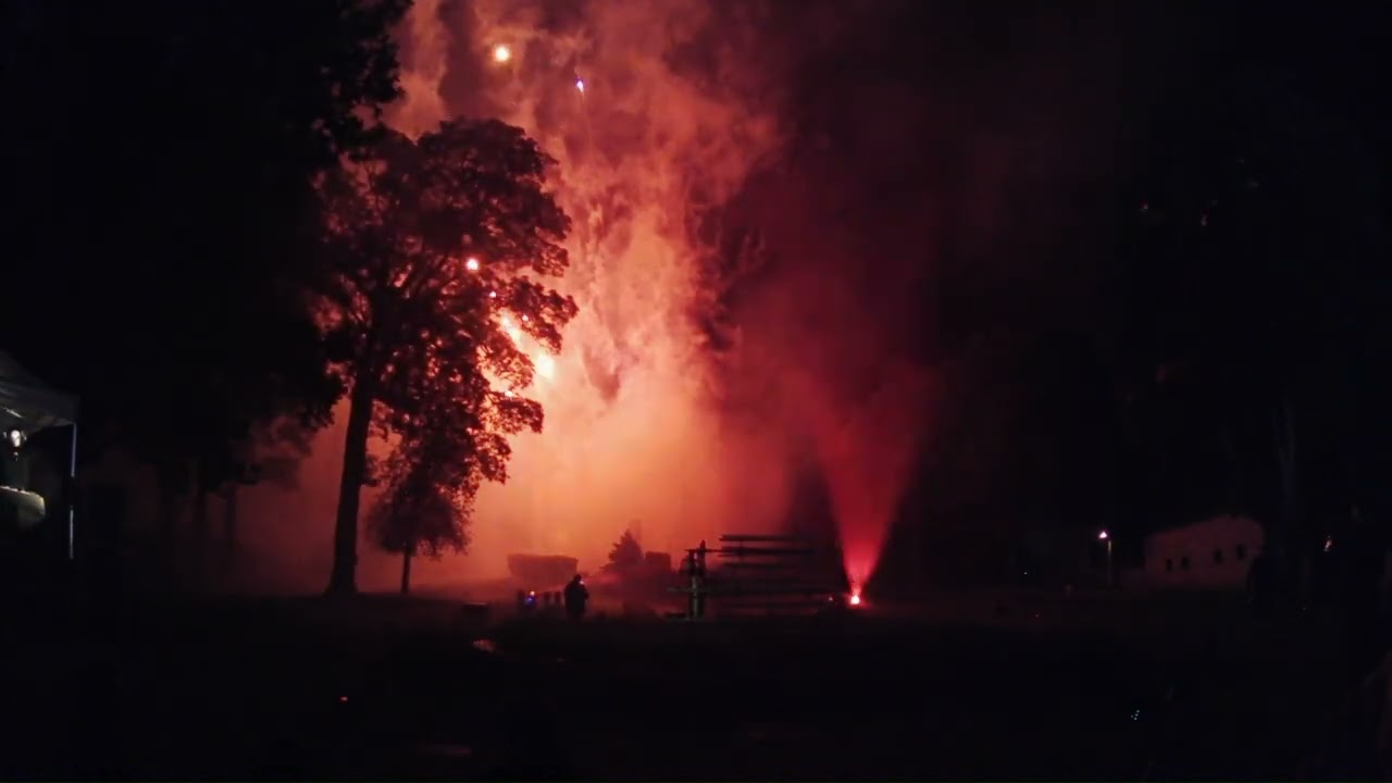 Extrait spectacle Pyrotechnique ,  24 Mai 2025 Wignehies 59212