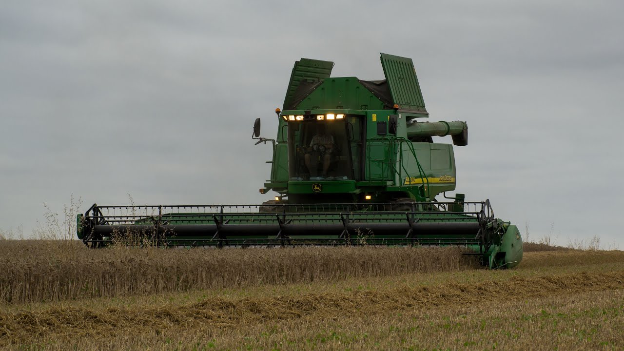 Moisson du blé en John Deere 9880 STS
