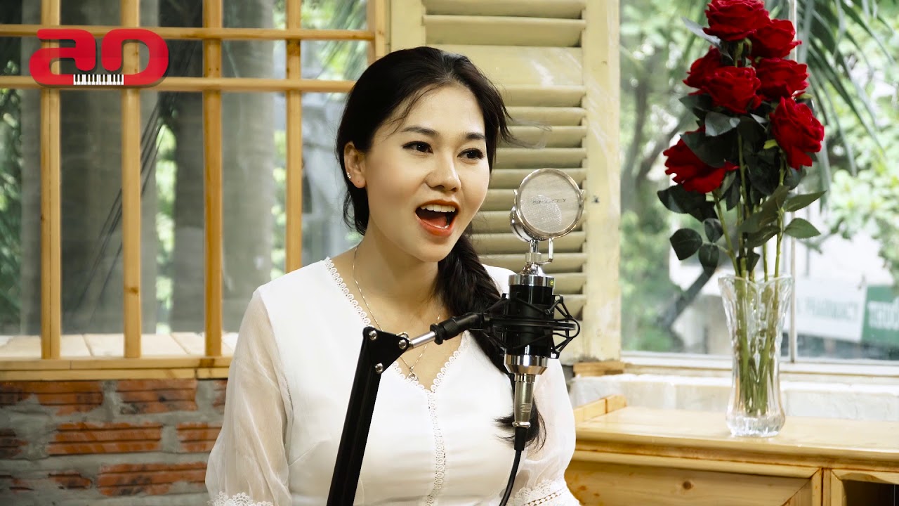 CHỜ ĐÔNG - ĐẶNG HỒNG NHUNG THẦN TƯỢNG BOLERO