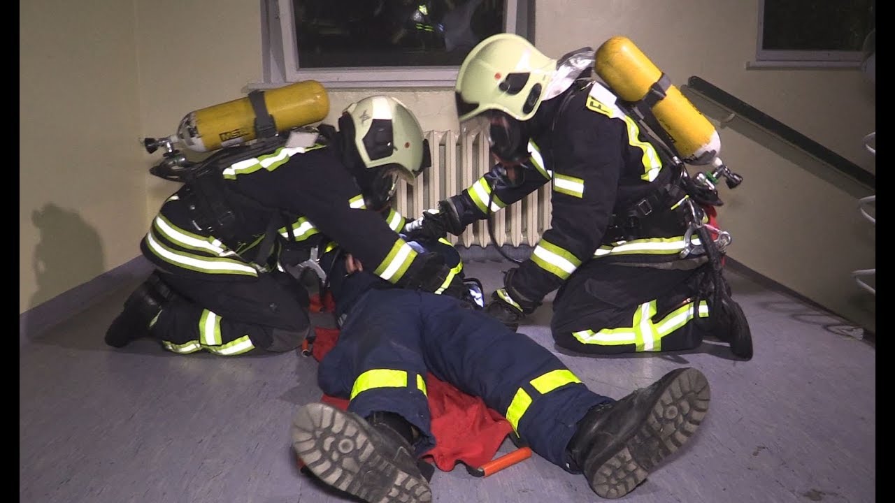 Großübung von Feuerwehr, Rettungsdiensten und THW