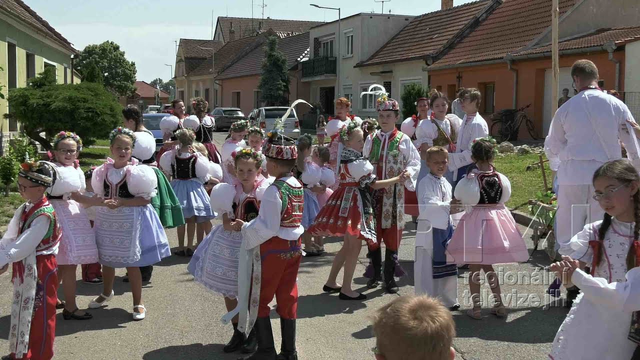Hned několik souborů se sešlo na Dětských hodečkách v Dolních Dunajovicích