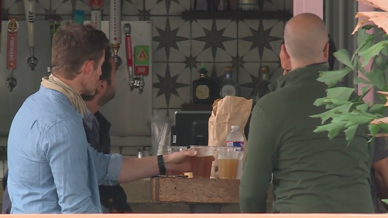 Downtown Austin bars, restaurants prepare for football crowds