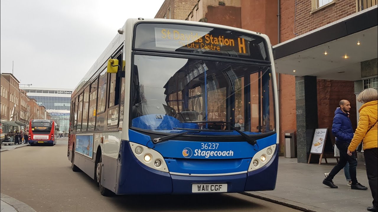 Buses in Exeter High Street, February 2019 (HD)