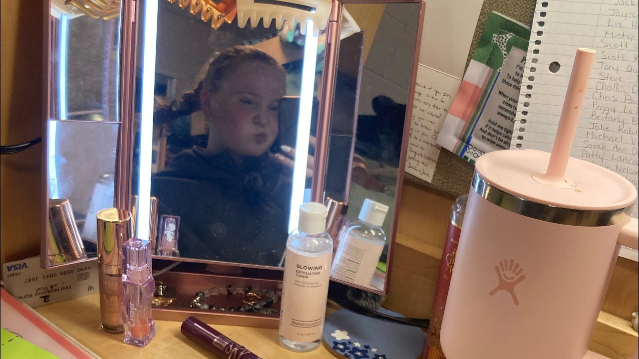 Friday Self Care Routine as a College Girl! (Part One!)