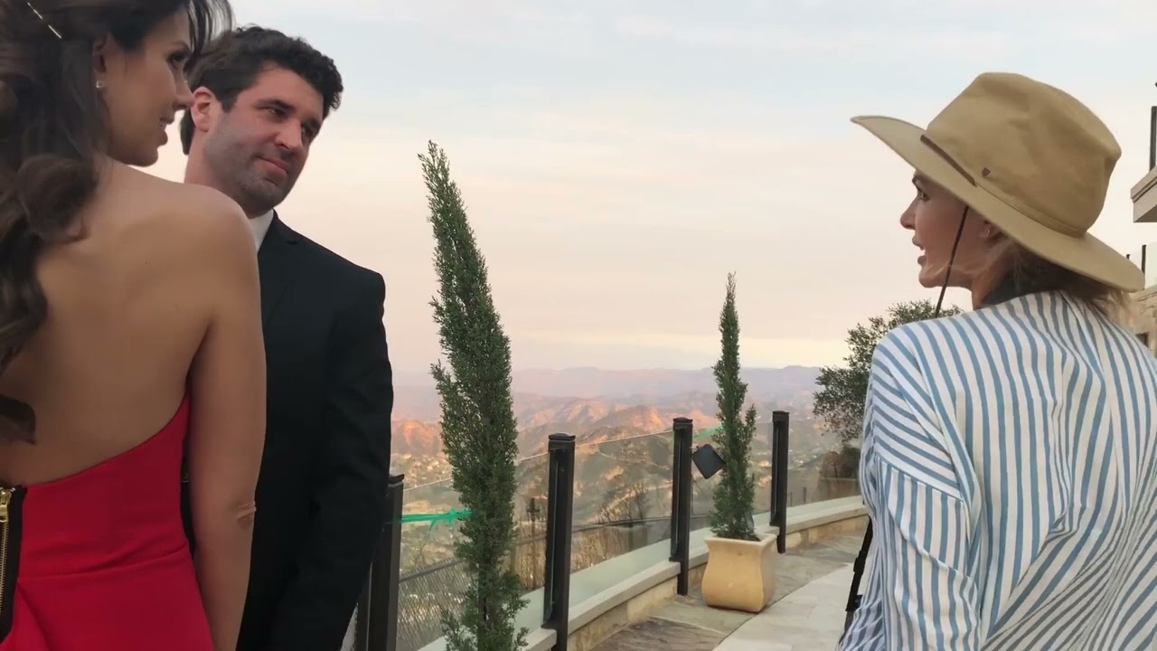 How To Photograph An Engagement Session (BEHIND THE SCENES)