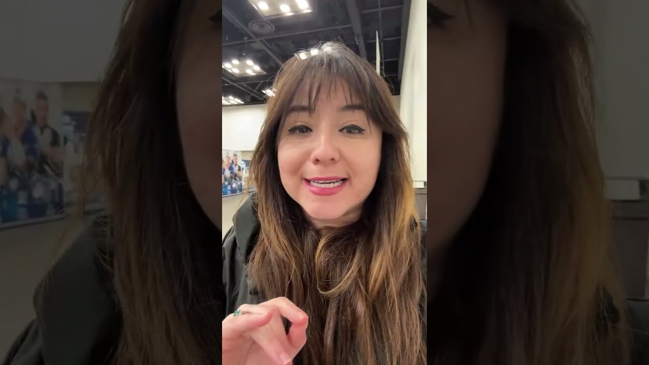 QUICK TOUR OF WWE ROYAL RUMBLE STORE IN INDIANAPOLIS!