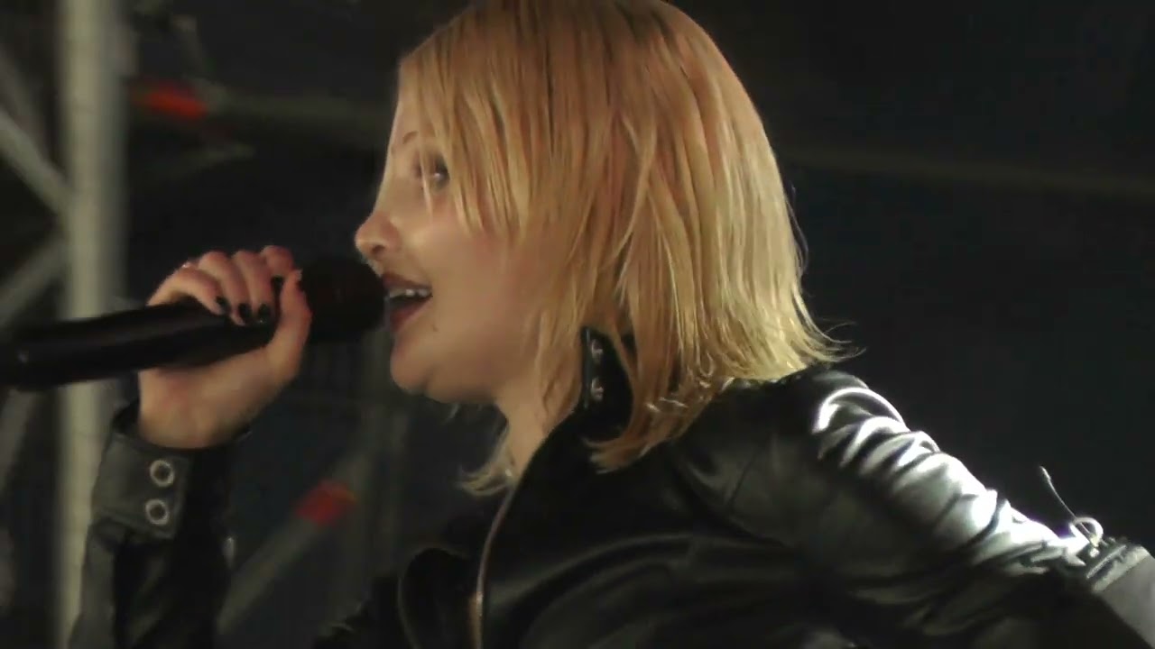 Cassyette - When She Told Me - Big Top - Rock N Roll Circus - Don Valley Bowl - Sheffield - 29/08/25