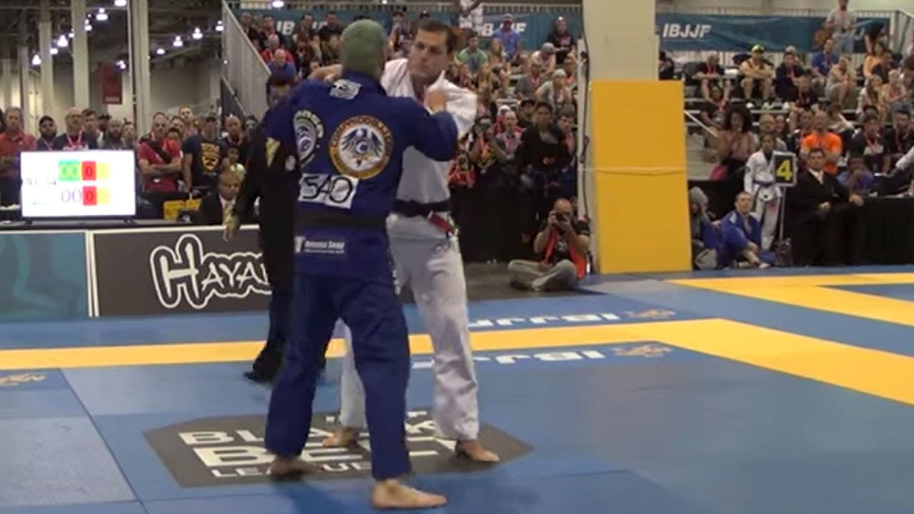 Roger Gracie VS Rodrigo 