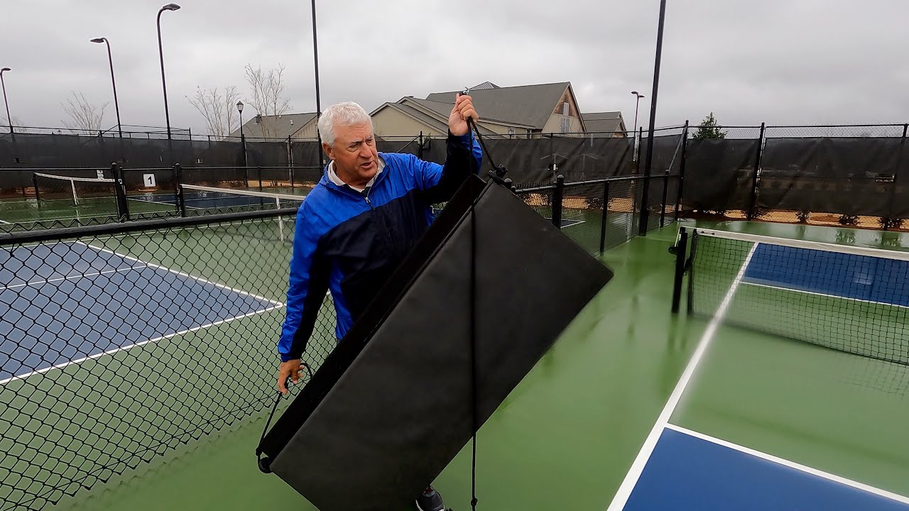 Water removal Techniques for Pickleball courts:Bat Towel
