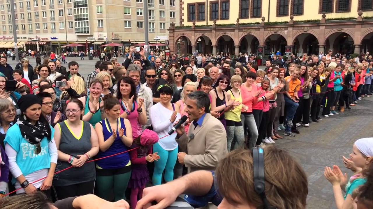 Leipzig Zumba Flashmob 17.05.2014 Hochzeitsantrag Mein Auftrag: Der perfekte Antrag Disney Channel