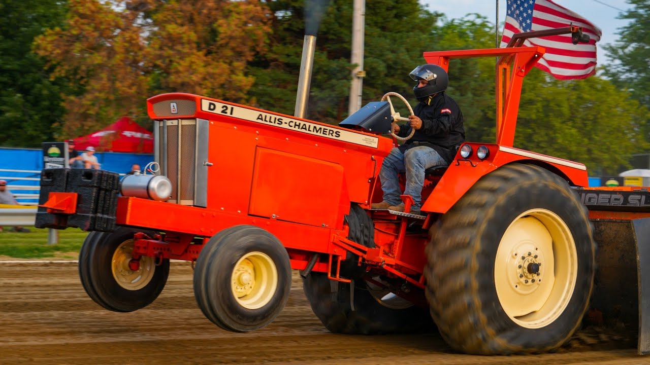 Tractor Pulling 2025! King Of The Hill Farm Stock Tractors. Tipton fall pull. Indiana Pulling League