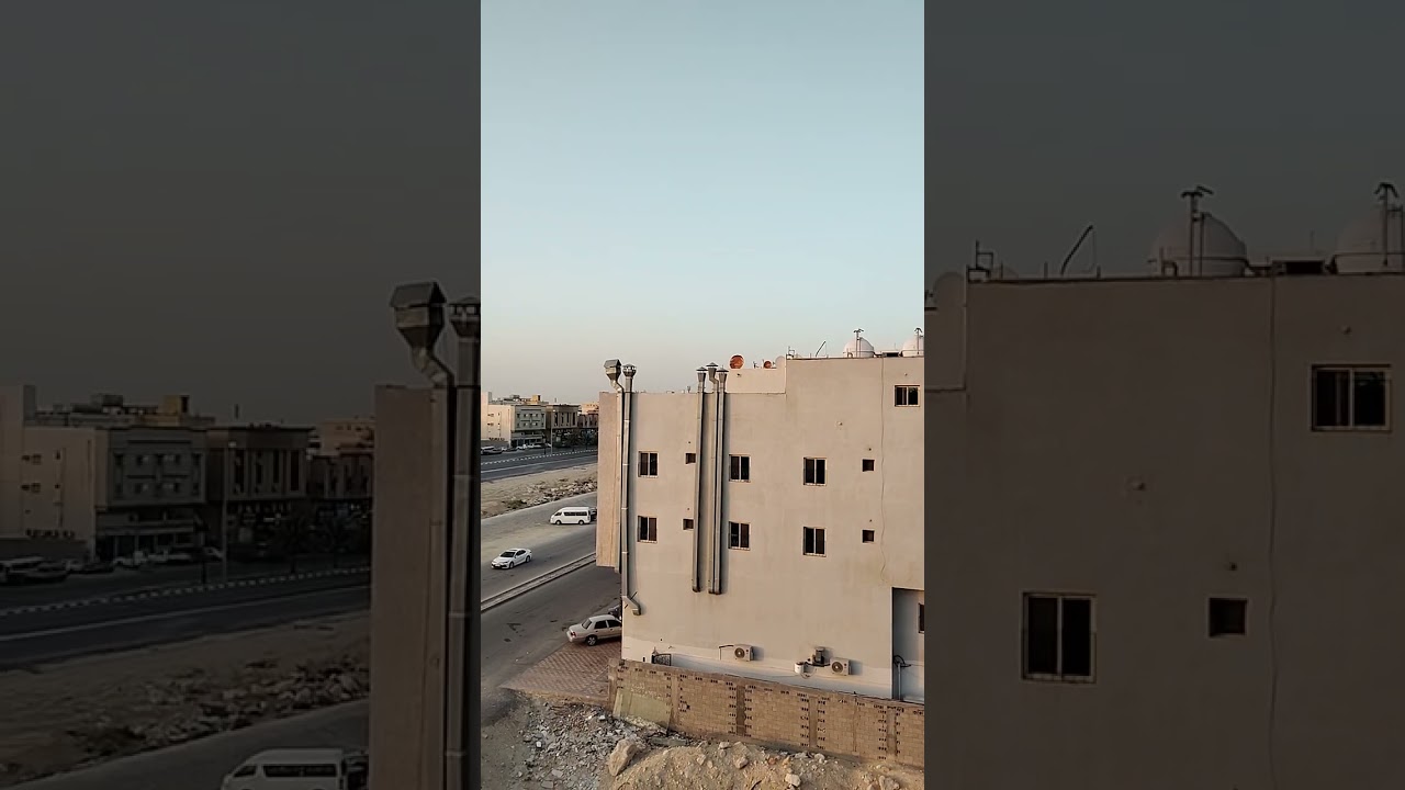 DAMMAM CITY (الدمّام): Neighborhood view of Saudi Arabia's Eastern Province capital (البنايات, مرور)