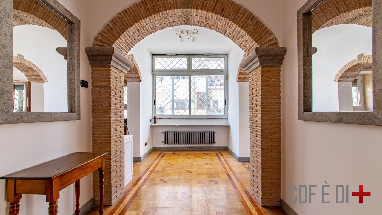 Visita dell'immobile | ROMA (RM), Italy | Appartamento Ardeatina dal design country chic