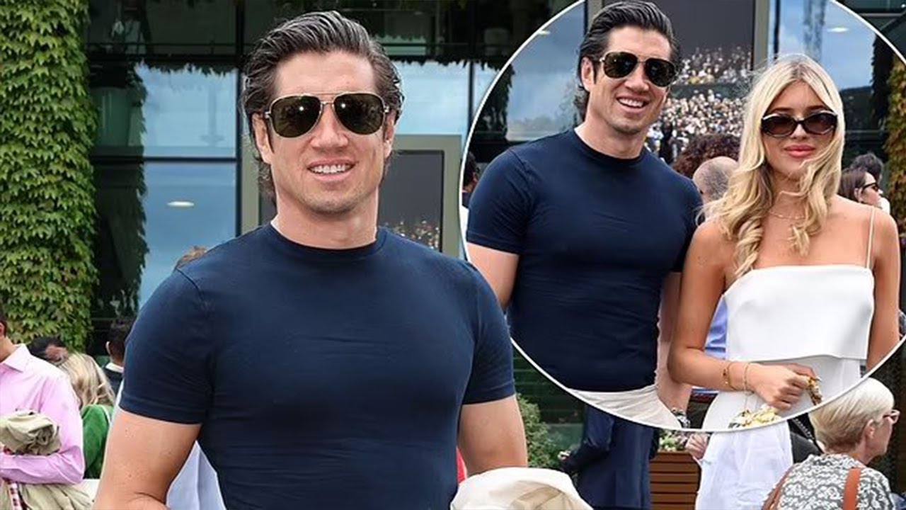 Vernon Kay holds back tears as he opens up on BBC Radio 2