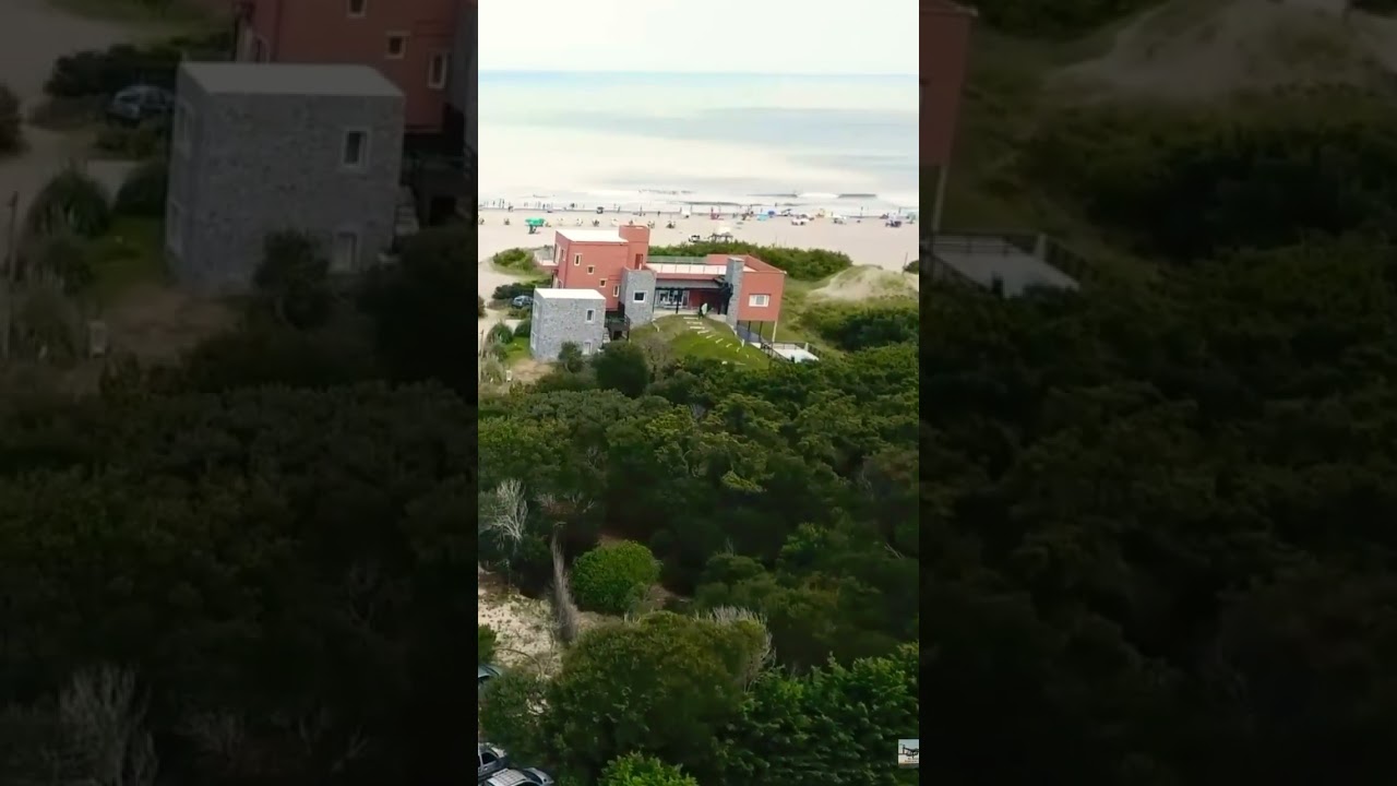 Playa de Mar Azul - Buenos Aires - Argentina