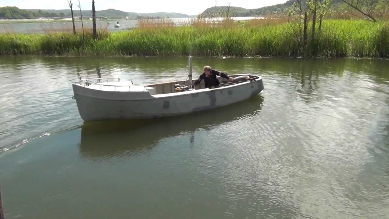 BM 1052 in boat