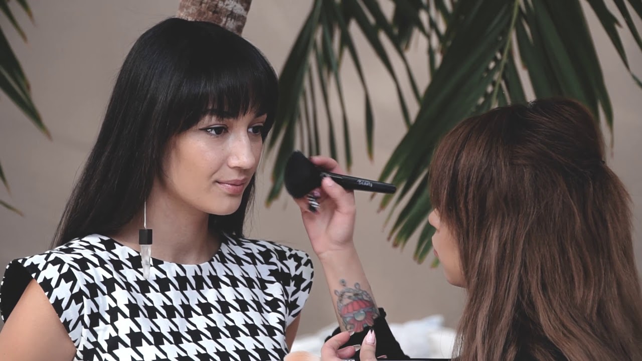 Gonca Tezg&ouml;ren Luxury Handmade Woman Clothes 2019-2020 Back Stage