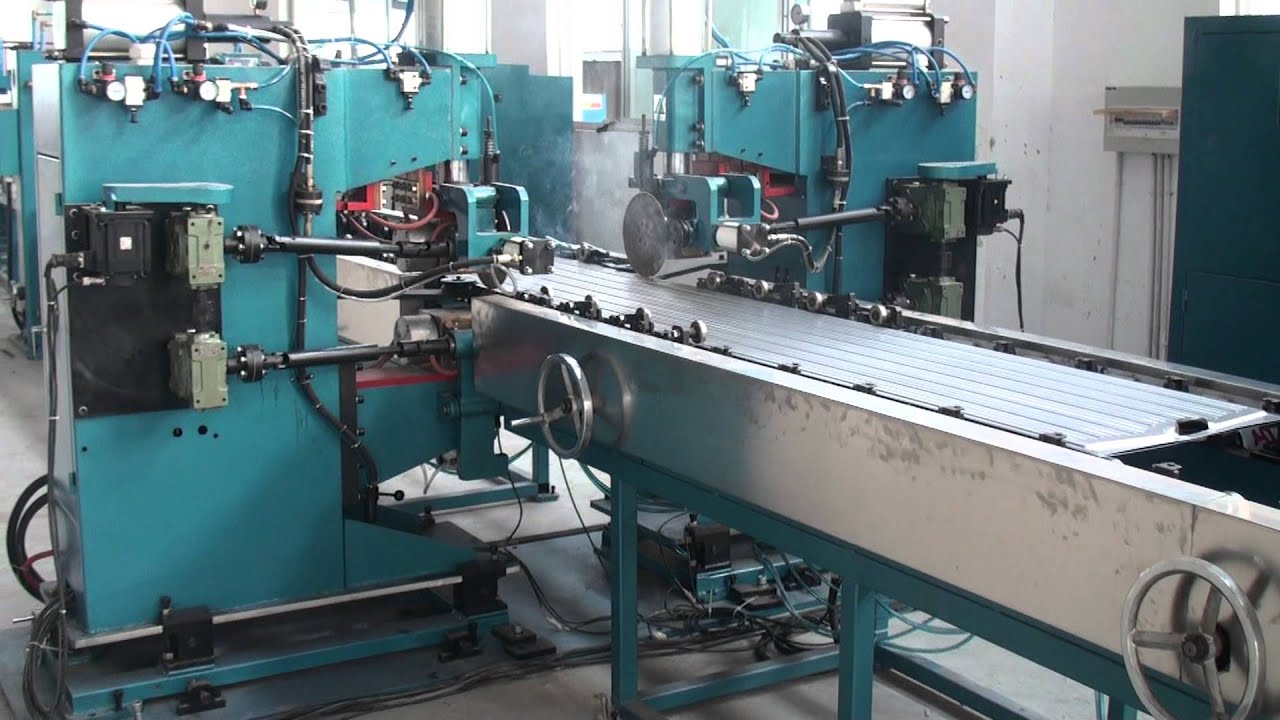 Fully automatic transformer radiator production line