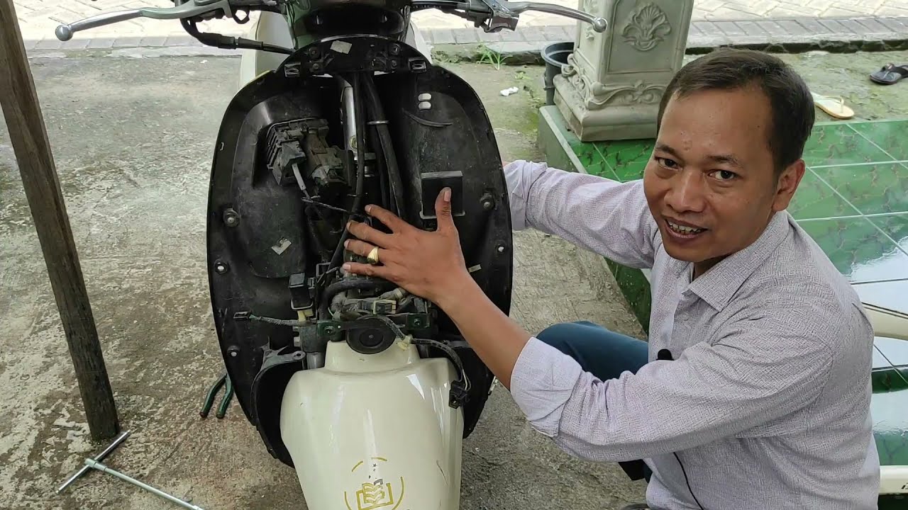 Tutorial bongkar body depan Honda Scoopy
