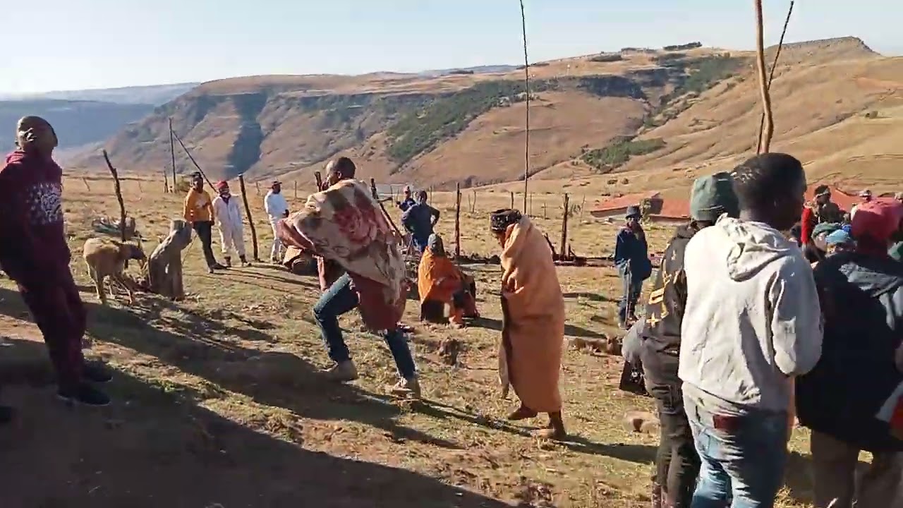 Umguyo ayaphuma ayosokwa ngoNina (omama) endlini 12 July 22
