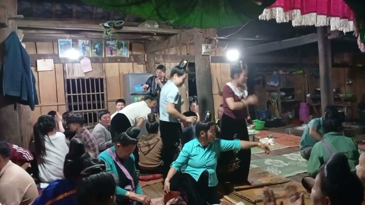 Cuộc vui nào cũng biết tan vợ chồng bỏ nhau con sẽ đi bộ đội  bố mẹ chồng làm để panh khuôn 