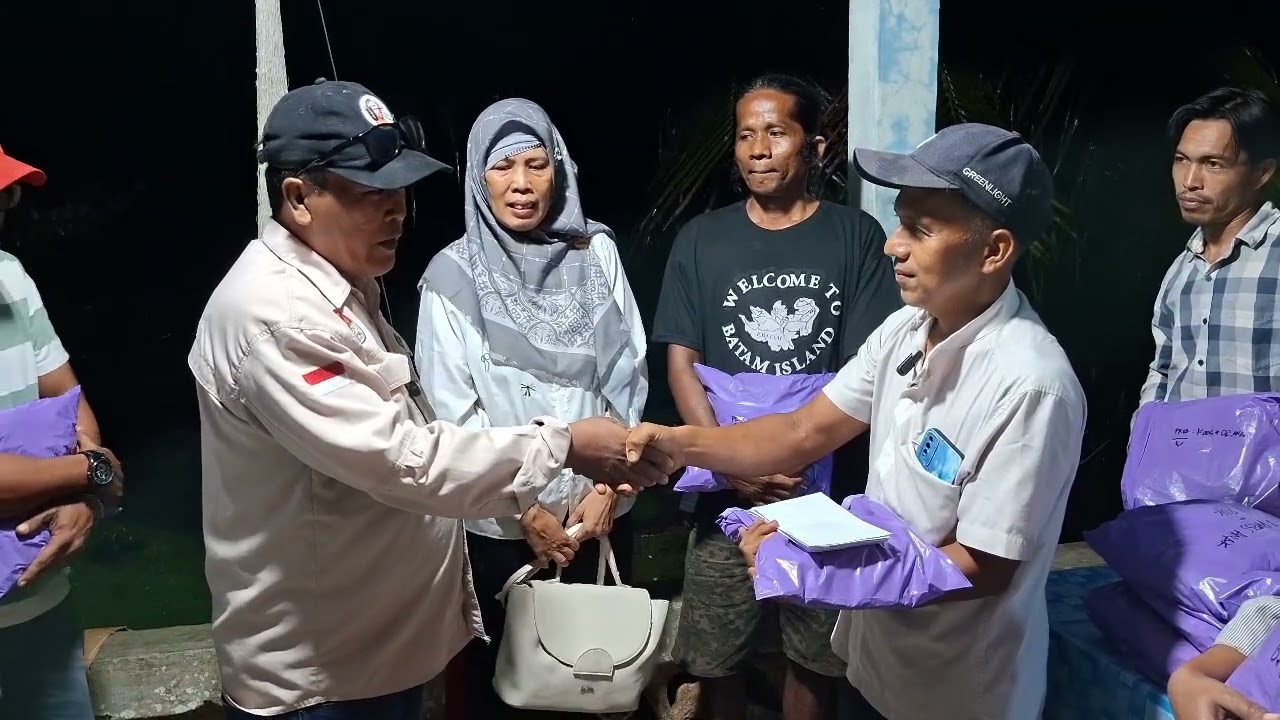 KPK TIPIKOR NEWS BERI BANTUAN KE WARGA BENCANA BANJIIR DAN LONGSOR DI KABUPATEN PADANG PARIAMAN