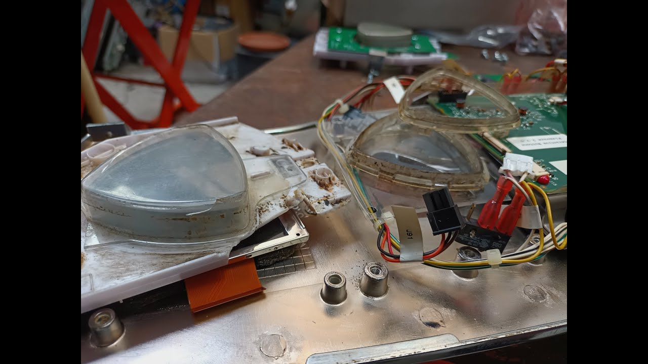 Aristocrat dynamic button panel