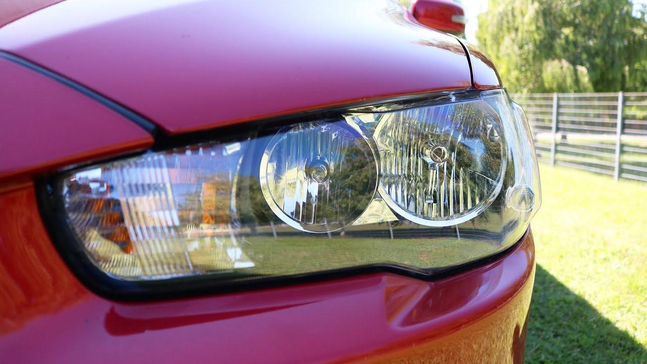 Mitsubishi Lancer - Front Left Light Bulbs Replacement