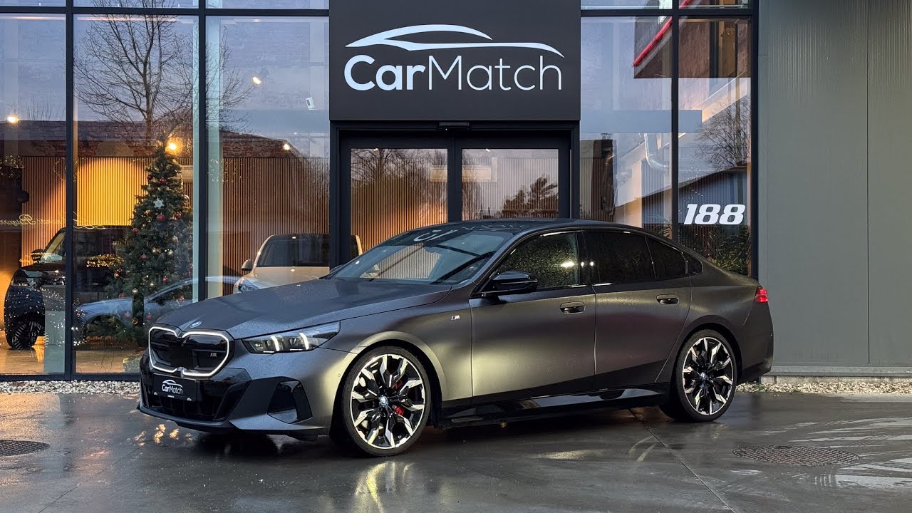 BMW i5 M60 xDrive - M Sport - Frozen Deep Grey Metallic @ CarMatch