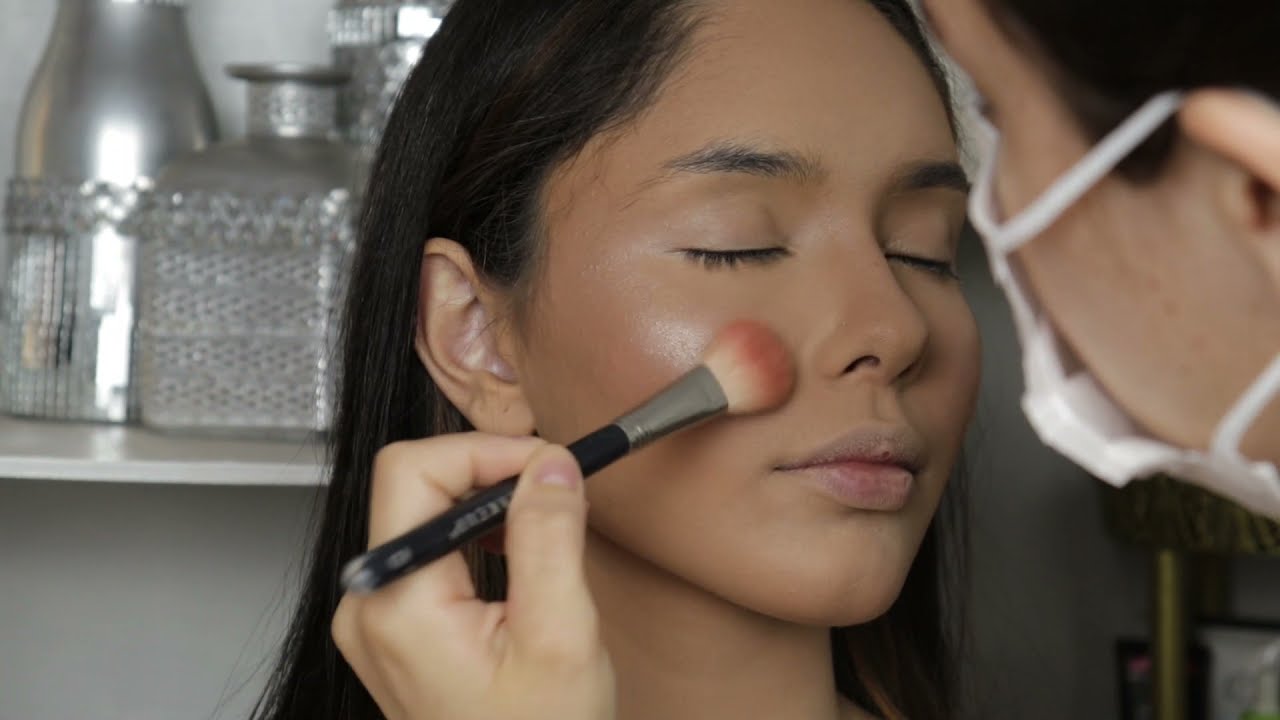 MAQUIANDO CLIENTE PREPARAÇÃO DE PELE DE FORMANDA SEM CORTES PELE DE CLIENTE REAL