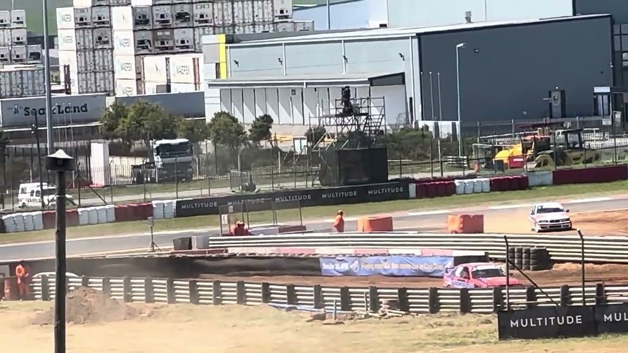Sunday 8 October 2023. 13:37 (Killarney International Raceway)