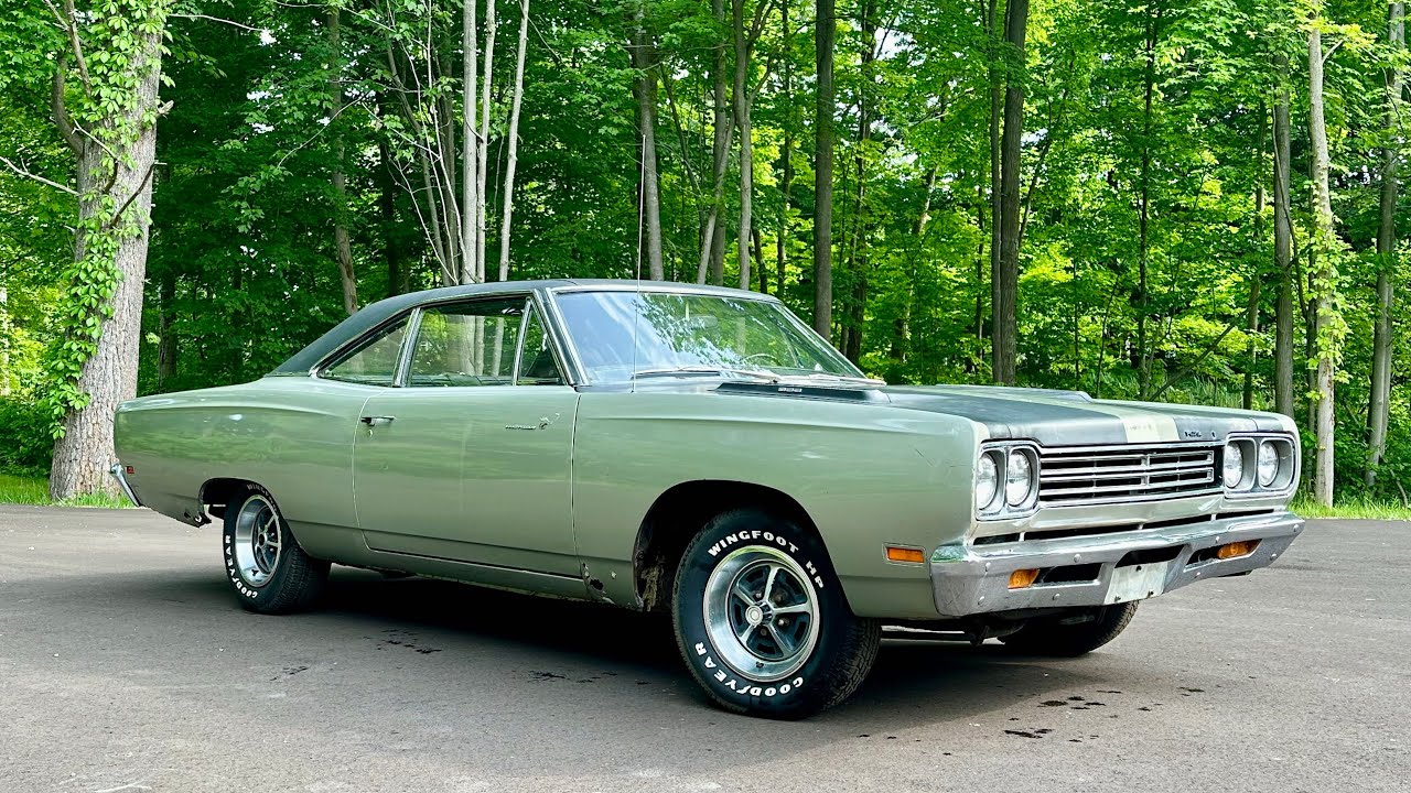 1969 Plymouth Road Runner 383 Air Grabber  all original numbers matching  AT CHICAGO CAR CLUB
