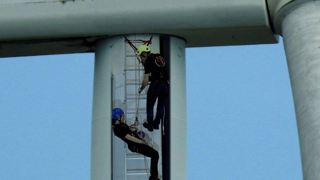Ladder rescue with Wind Escapettor & Pastto in Wind Turbine