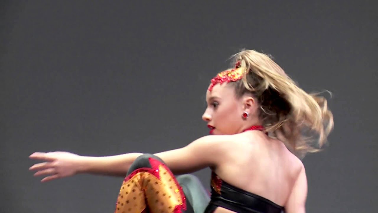 Dance Moms - Mackenzie Ziegler - Don't Take My Fire (S6, E8)