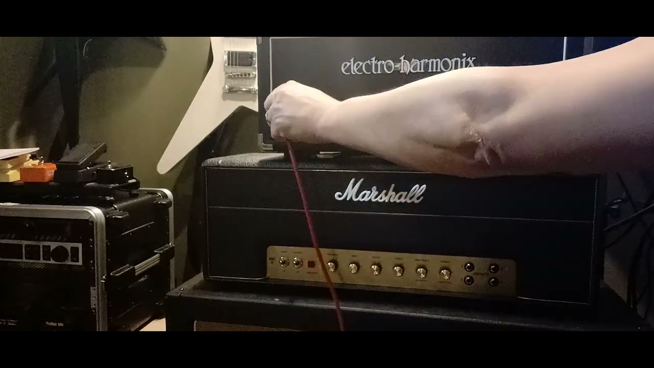 Marshall 1987x  vs Electro-Harmonix Mig 50 comparison