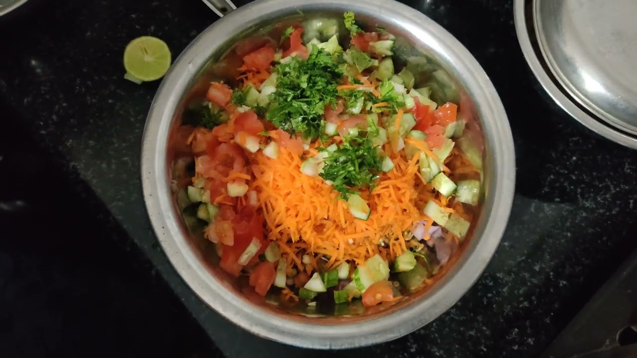 ಪ್ರೋಟೀನ್ ತುಂಬಿರುವ Healthy Sprouts Salad | 2 ನಿಮಿಷದಲ್ಲಿ ತಯಾರು!
