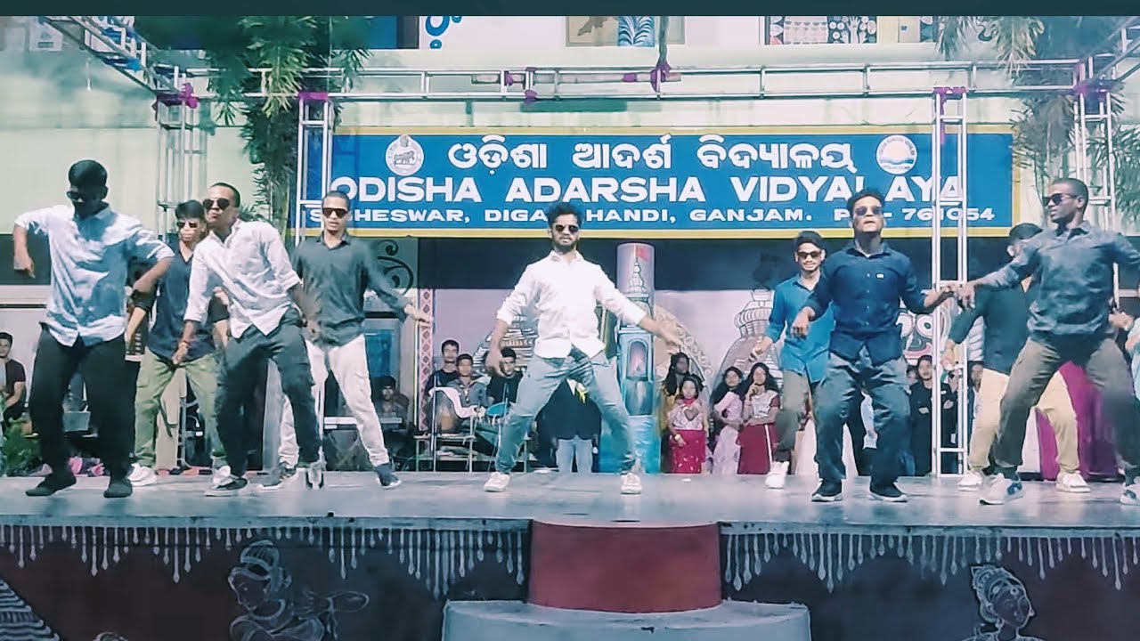 illuminati // Puspa Raj // kaala Chashma Superb dance 💕// senior Boys and Girls// Annual function🎉🎈