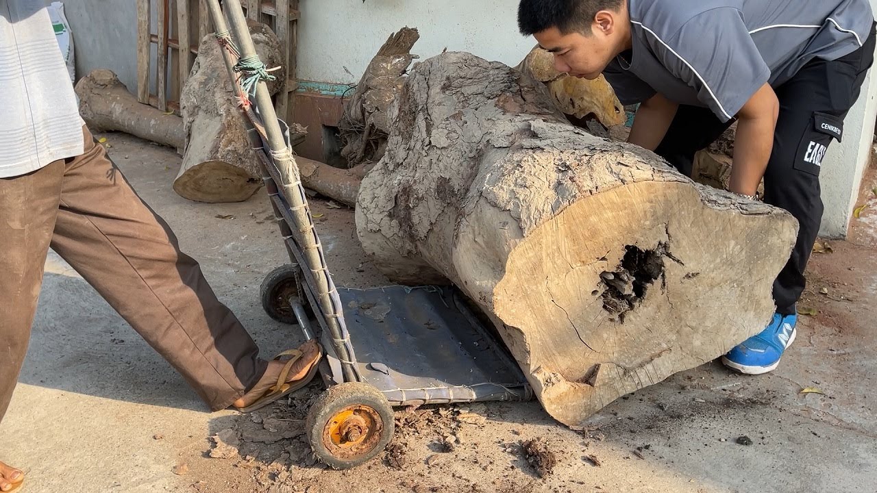 The Pinnacle Of Handcrafted Woodworking: Try Making A Table From Solid Logs And You Will Be Amazed