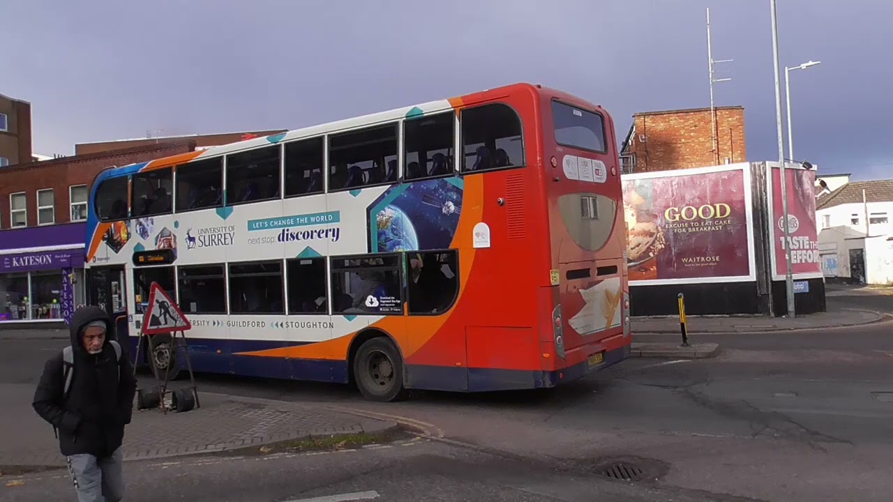 Xmas Day 1:  Bus Spotting at Swindon Bus Station Wiltshire 1.12.2023