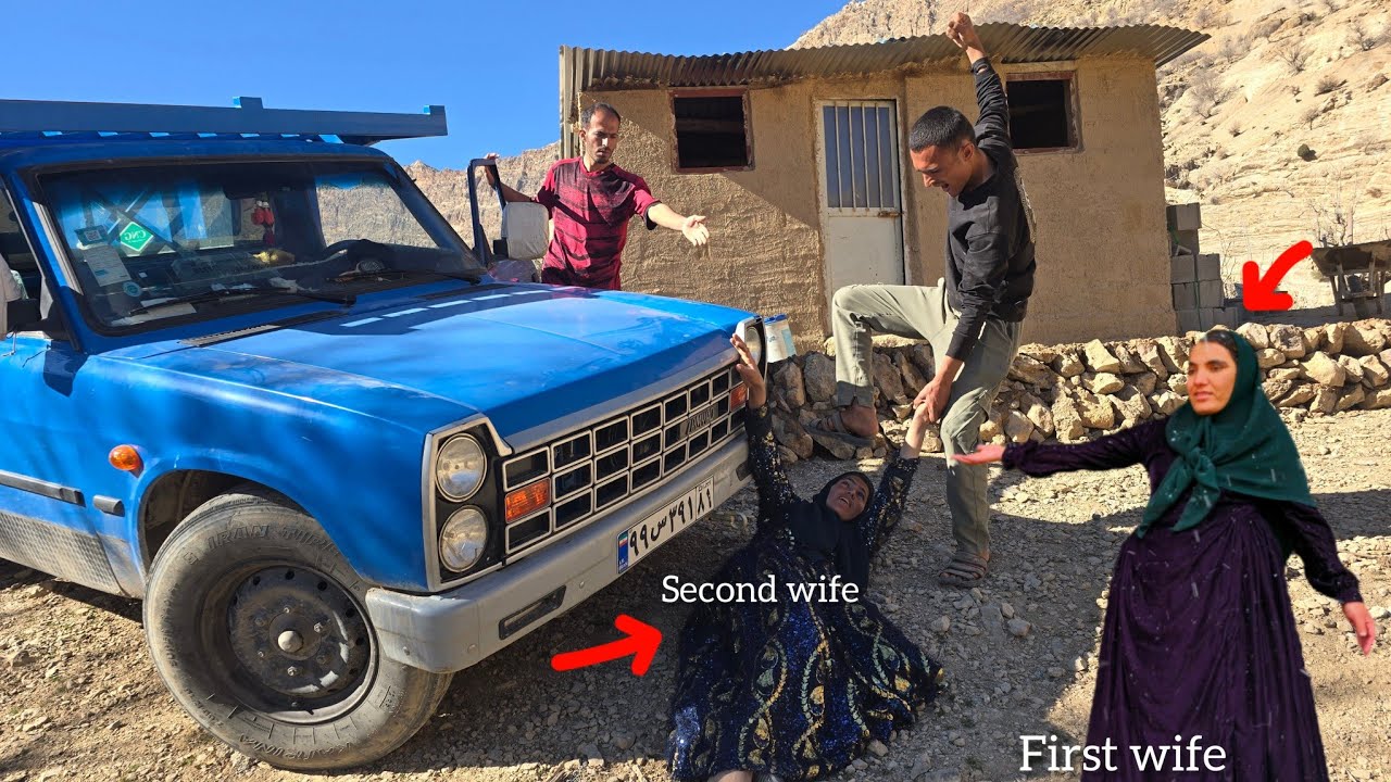 Construction of a cottage yard and conflict between Muslim and his second wife