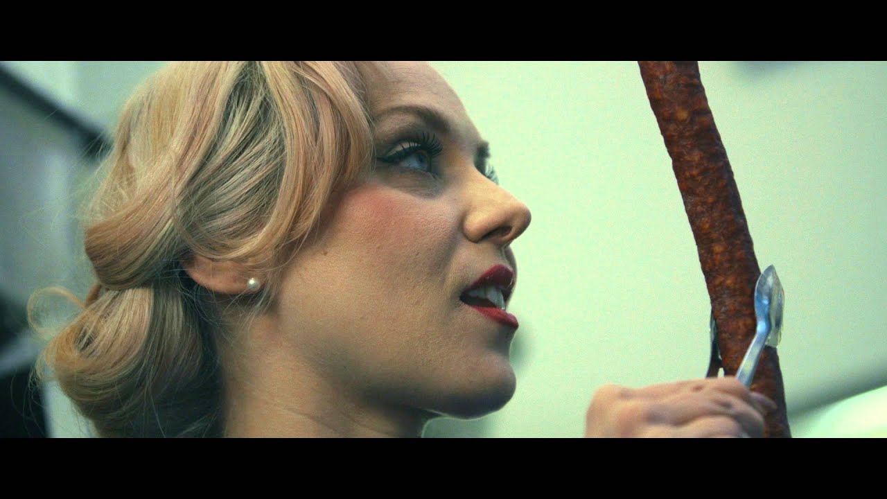 Knucklebone Oscar: Je Veux Boire De La Creme  (I Wants to Drink Cream)