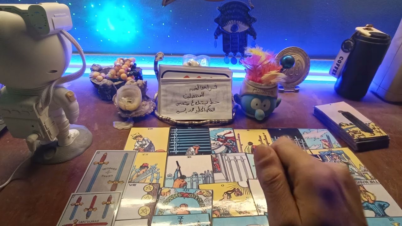 حط نيتك 💟🕯️هيعاملك حلو الفتره اللي جايه❤️بيشوفك مميز ومن عمال النور🥰خروج الطرف التالت😉لحظات رومانسيه