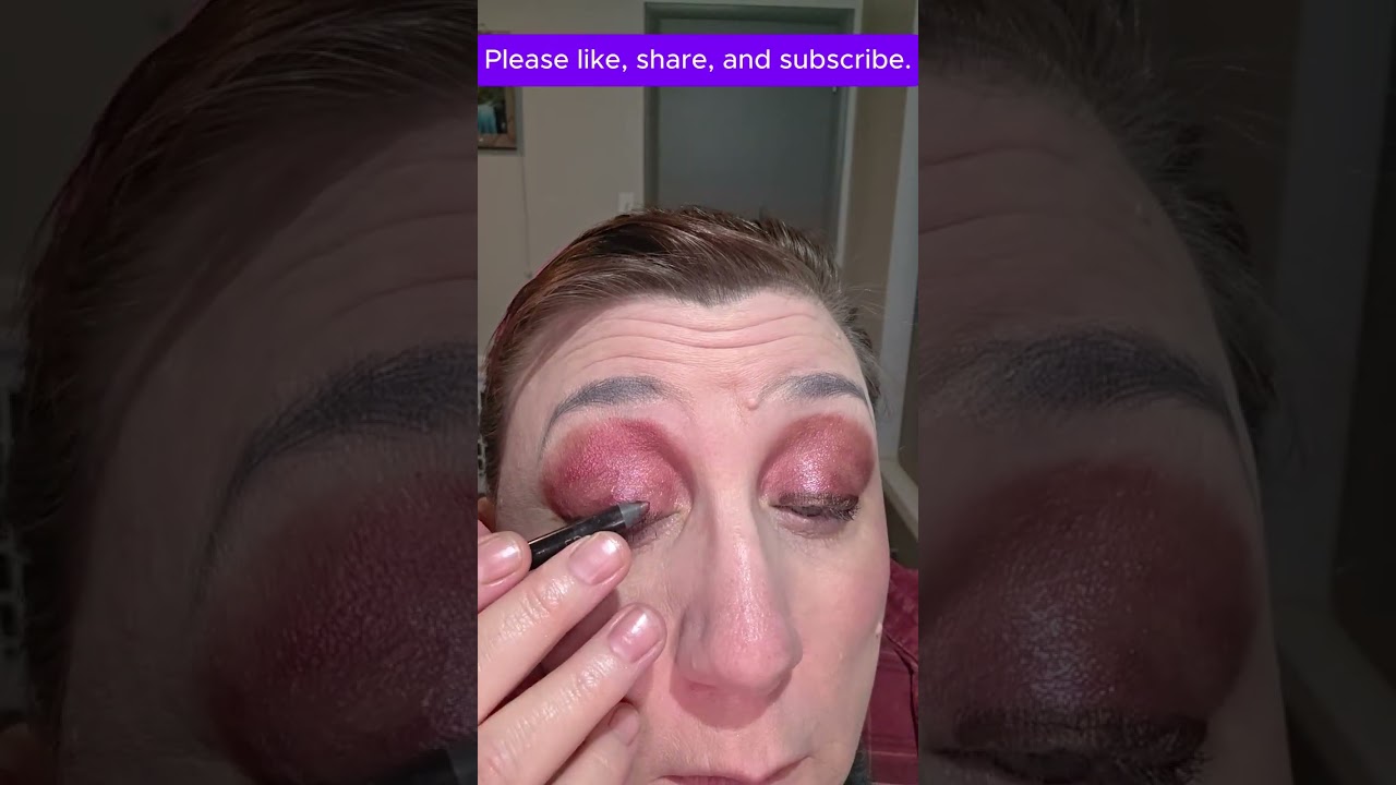 Non dominant hand makeup application