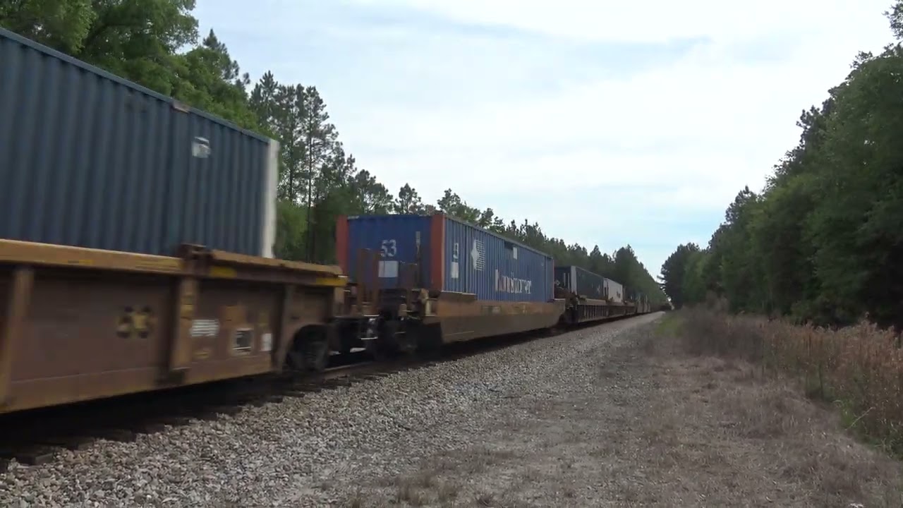 70 MPH!!! CSX I032-02 flying through Newell, GA