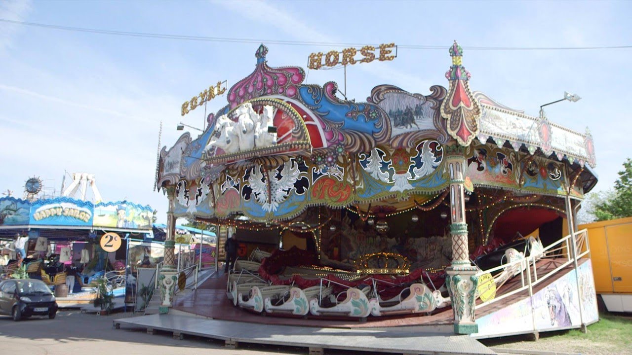 Un tour de manège dans la plus célèbres des foires - Météo à la carte