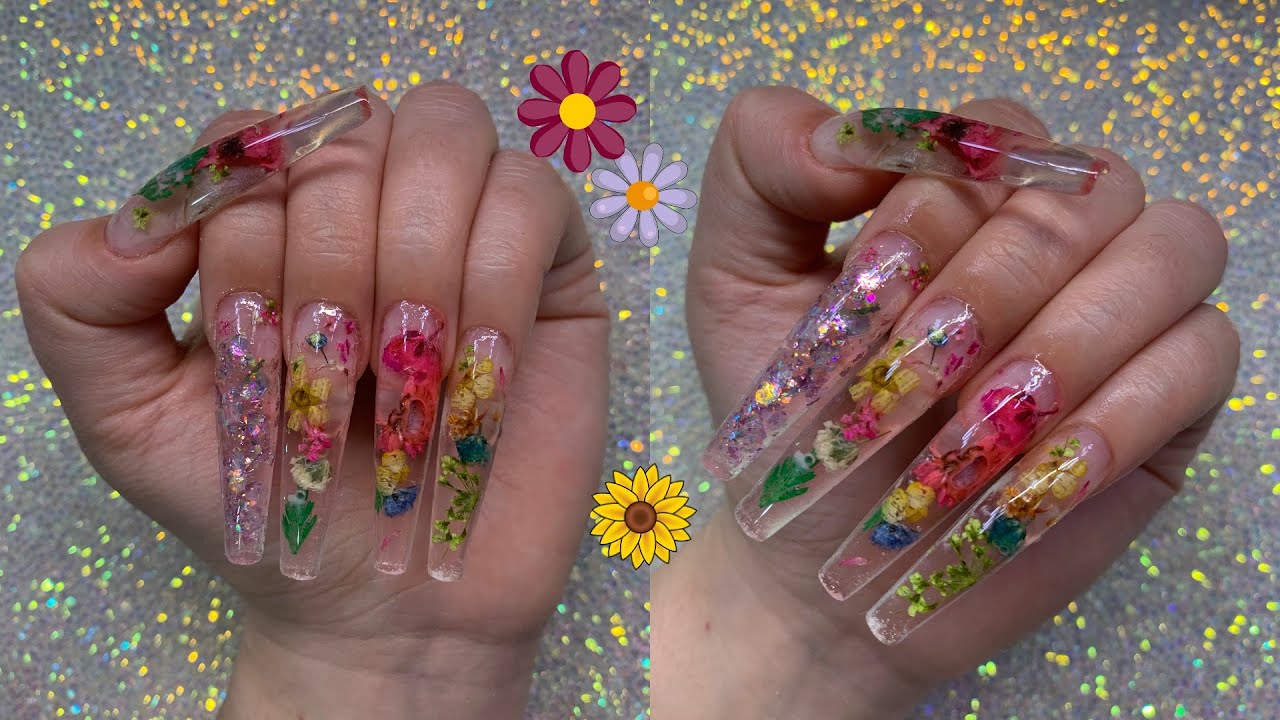 Encapsulating Flowers Using the Lazy Girl Method